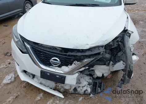 2017 Nissan Sentra S z USA, uszkodzony, nr VIN 3N1AB7AP5HY288475